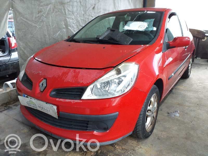 Clio III Clio  8200677496