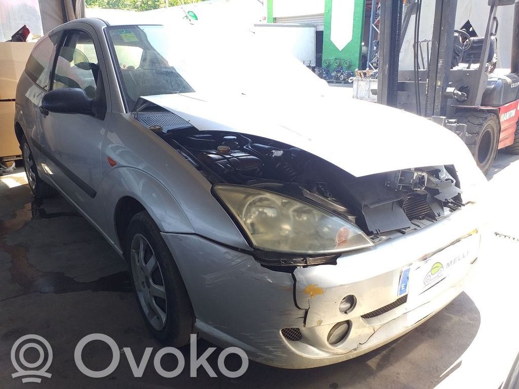 Focus Focus  YS6Q6675AD