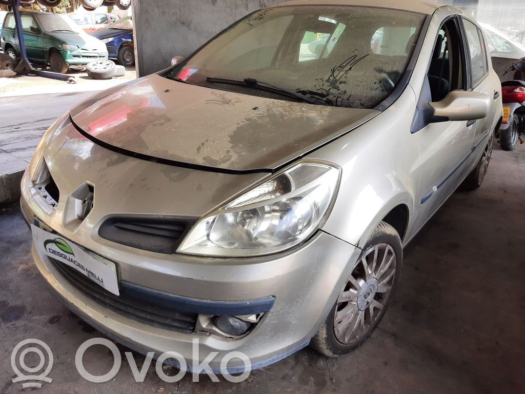 Clio III Clio  331457