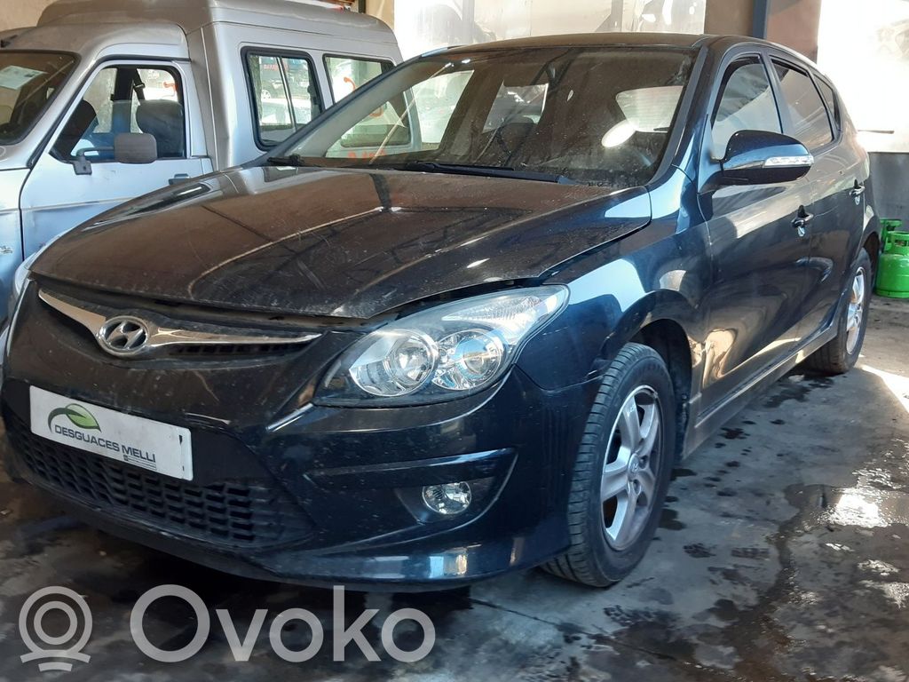 i30 i30  0281017208