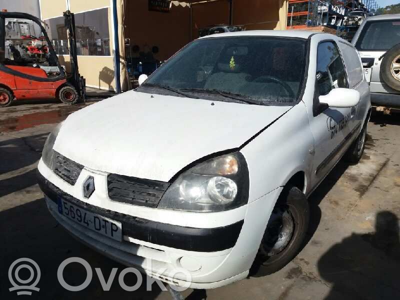 Clio II Clio  8200404542