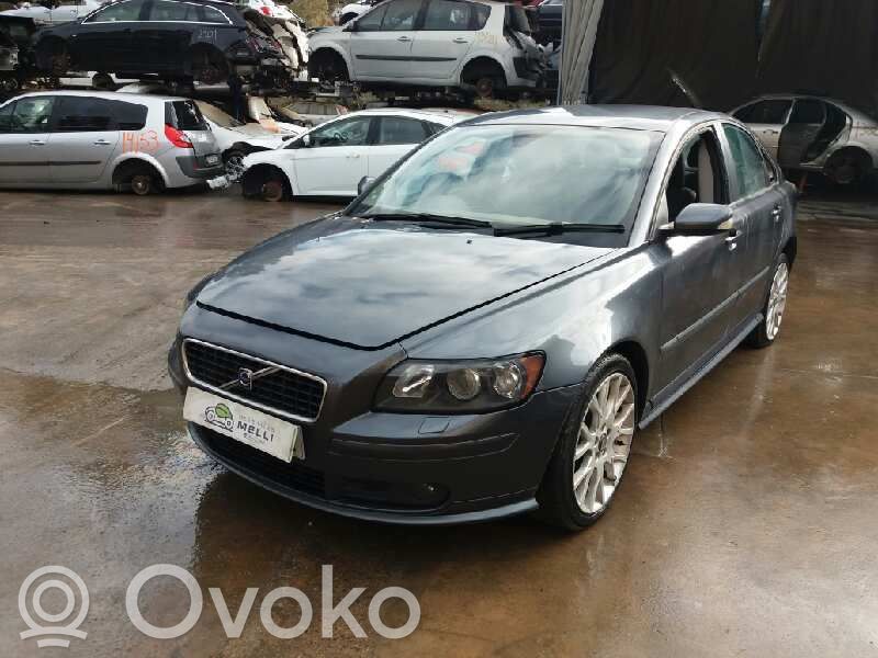 S40, V40 S40, V40  8679083
