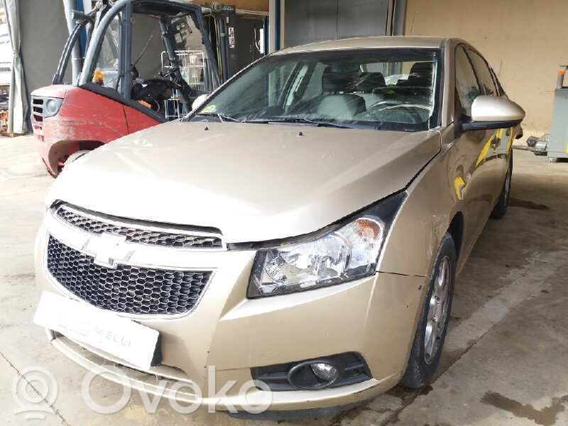Cruze Cruze  95999489