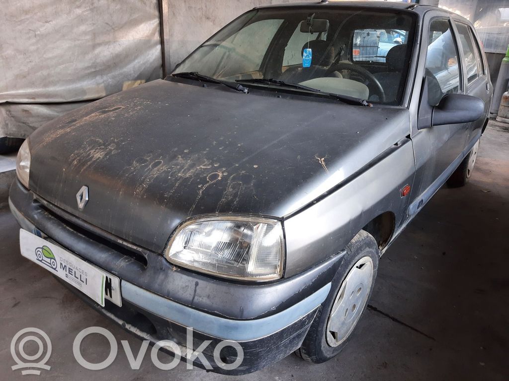 Clio I Clio  025779