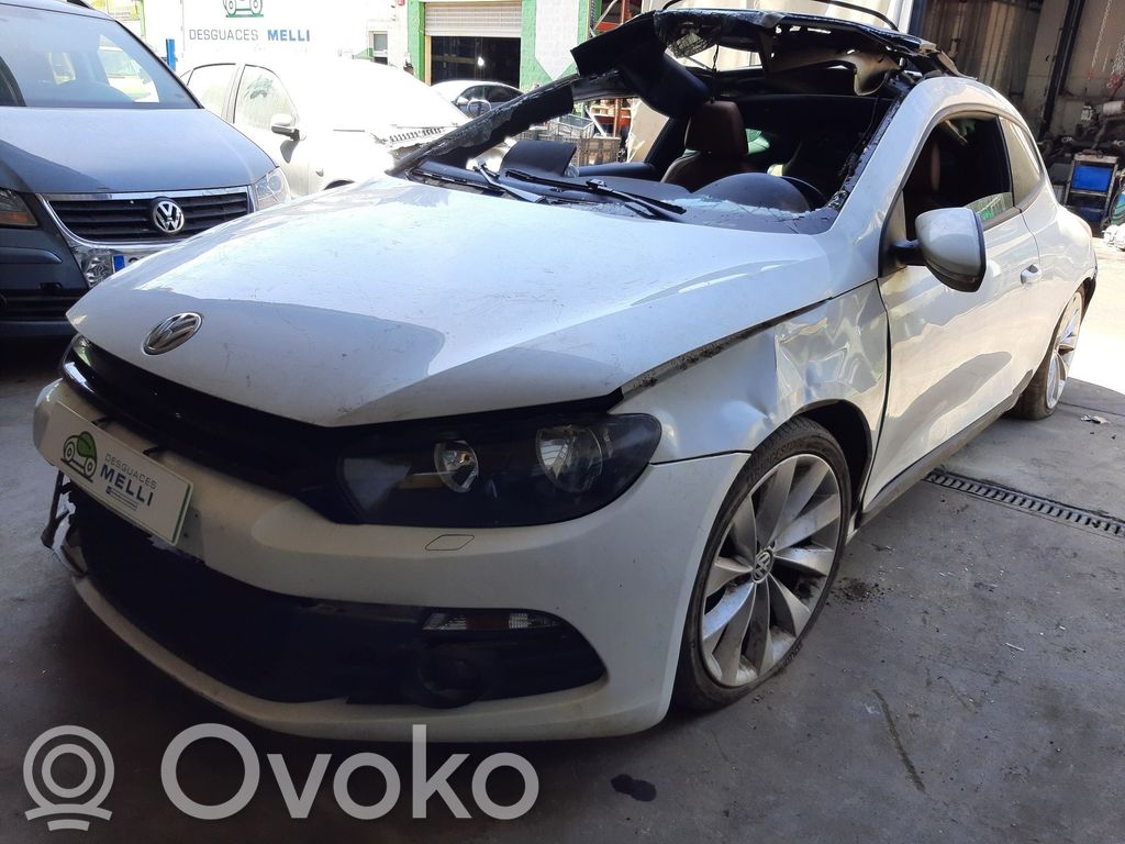 Scirocco Scirocco  1K8857511E4PK
