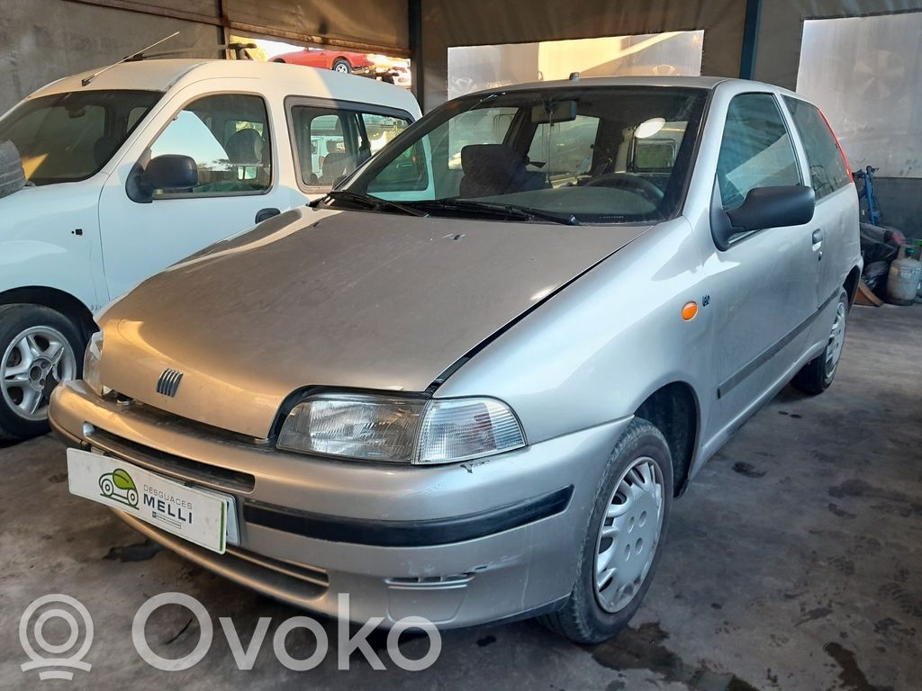 Punto (176) Punto  46545152