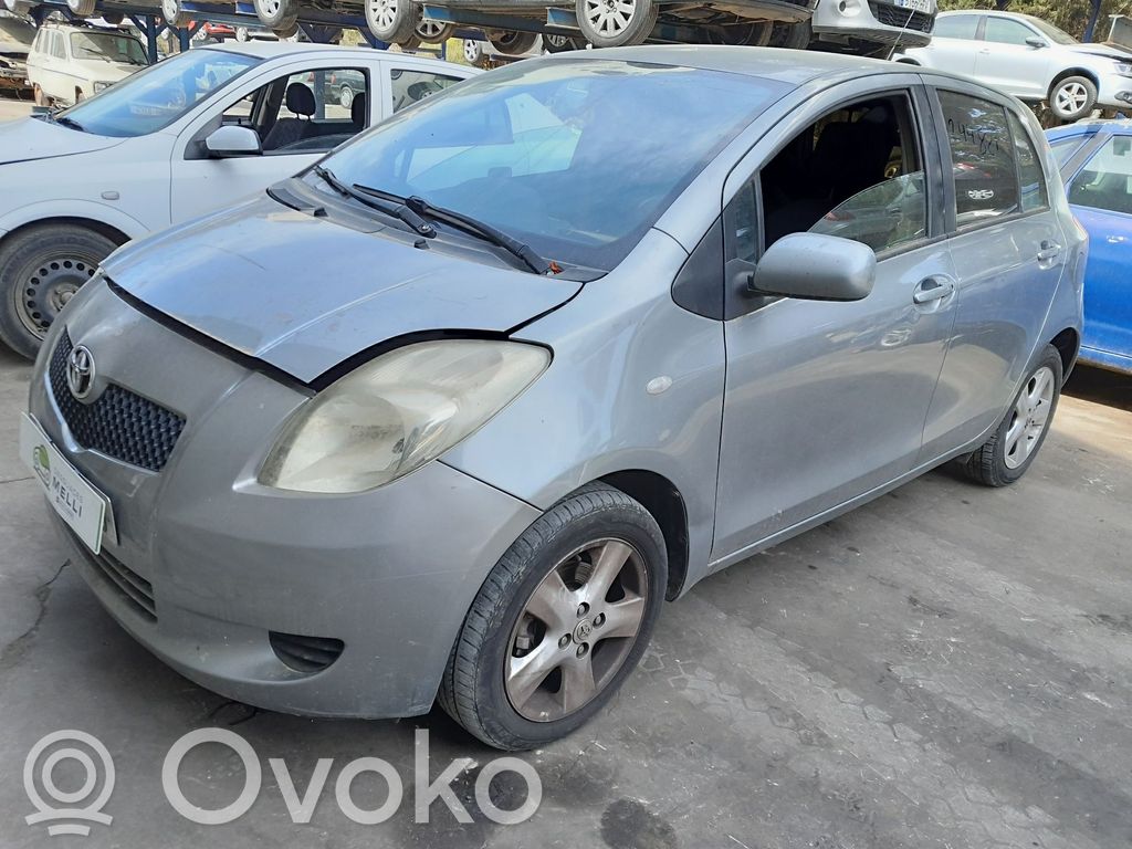Yaris Yaris  891700D210