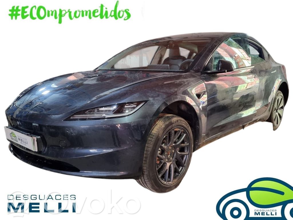 Model 3 Tesla Model 3  134462300B