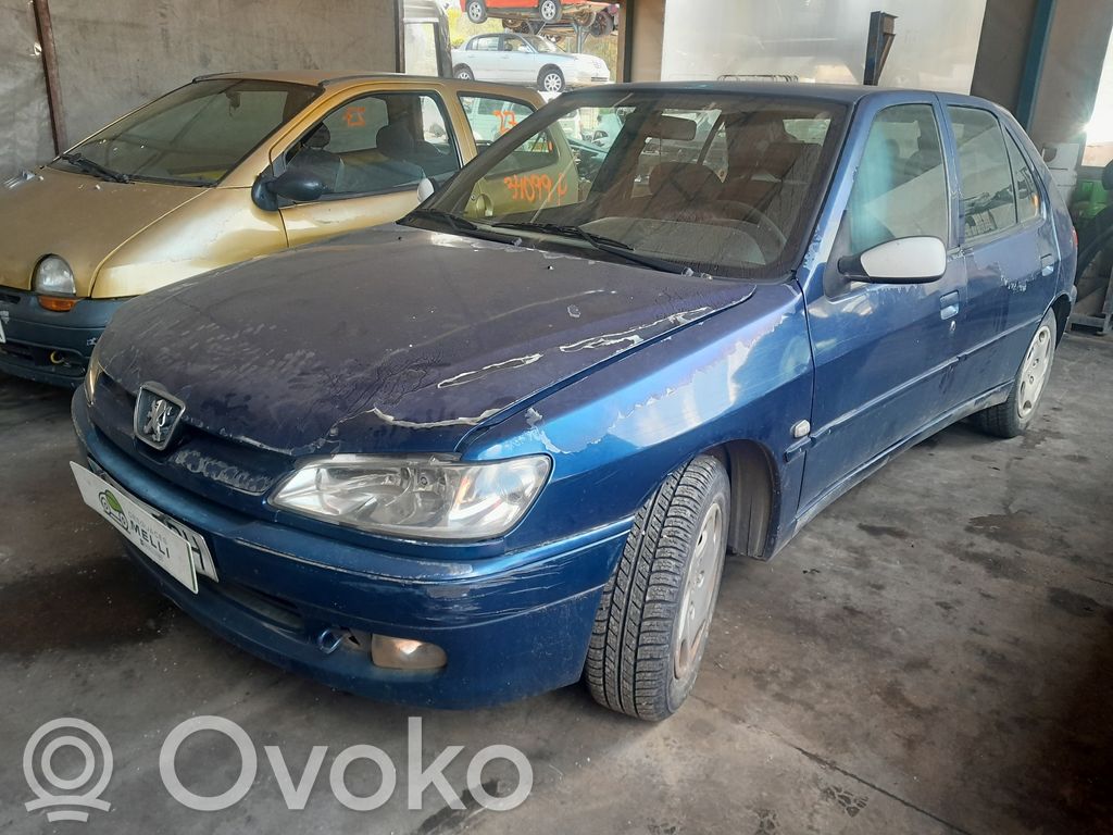 306 306  D6RA572