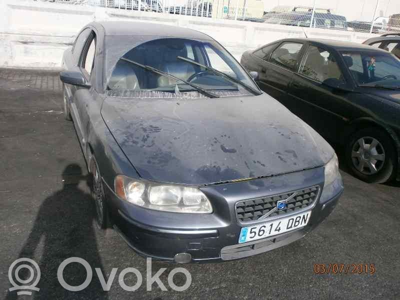 S60 S60  39985793