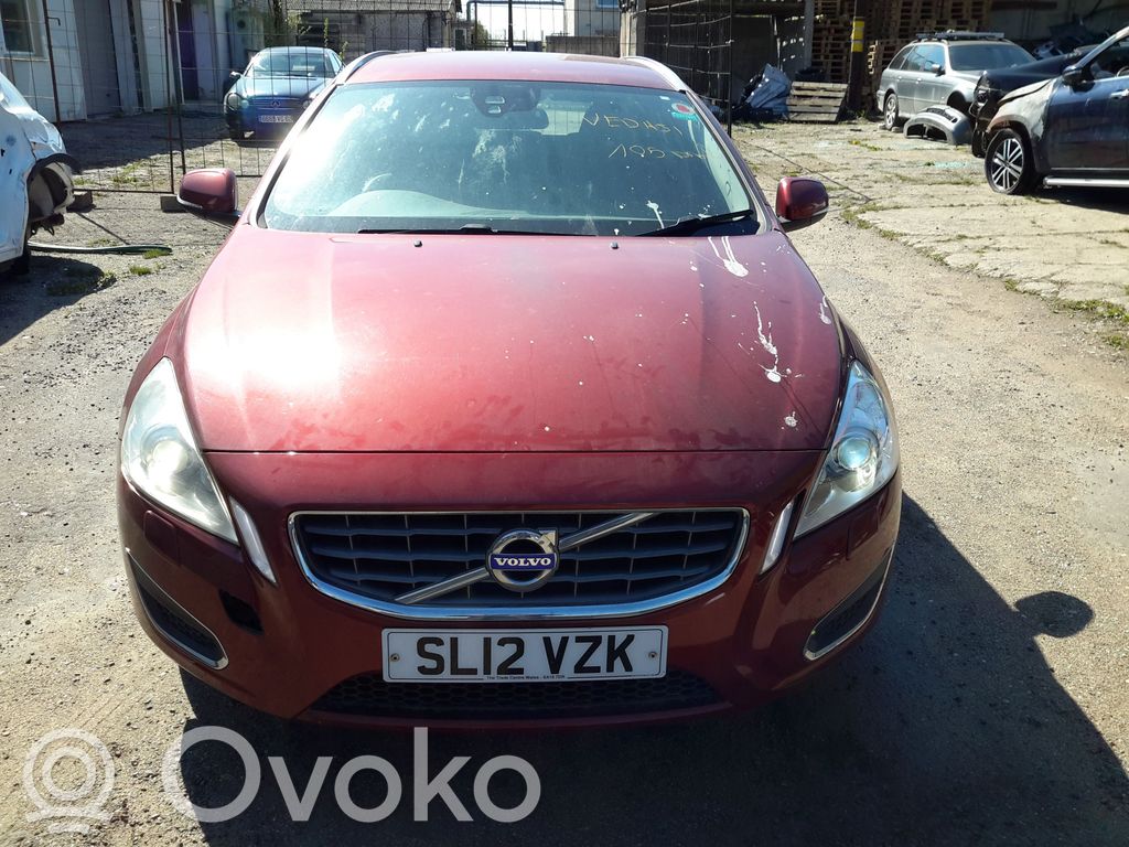 V60 V60, V60 Cross Country  39804319