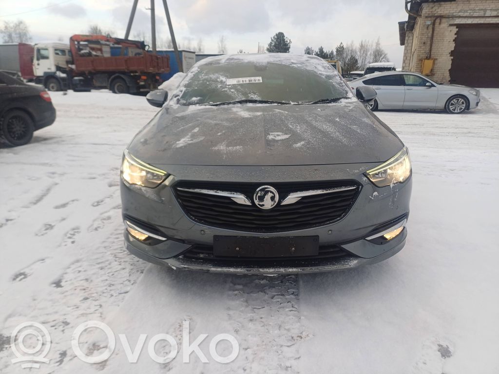 Insignia B Insignia  10025906