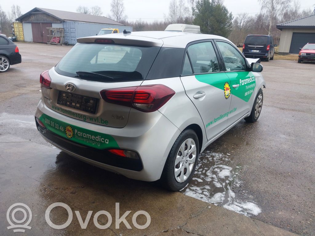 i20 Active i20  E13049848