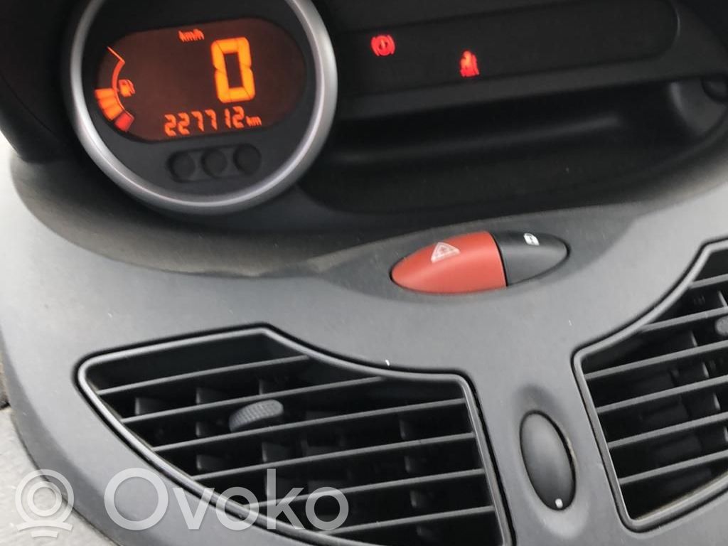 Twingo II Twingo  8200519296