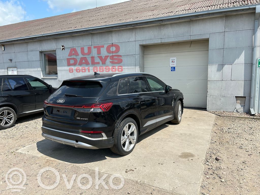 Q4 Sportback e-tron Q4 e-tron  10A035284G