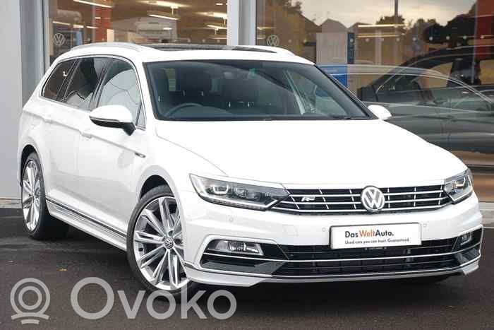 PASSAT B8 Passat  3G1857921