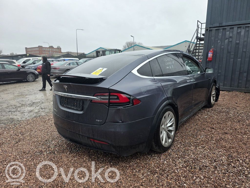 Model X Tesla Model X