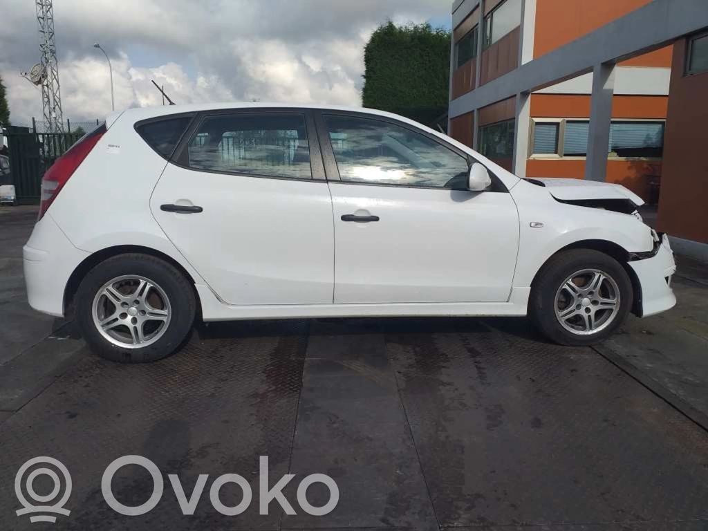 i30 i30  391142A411