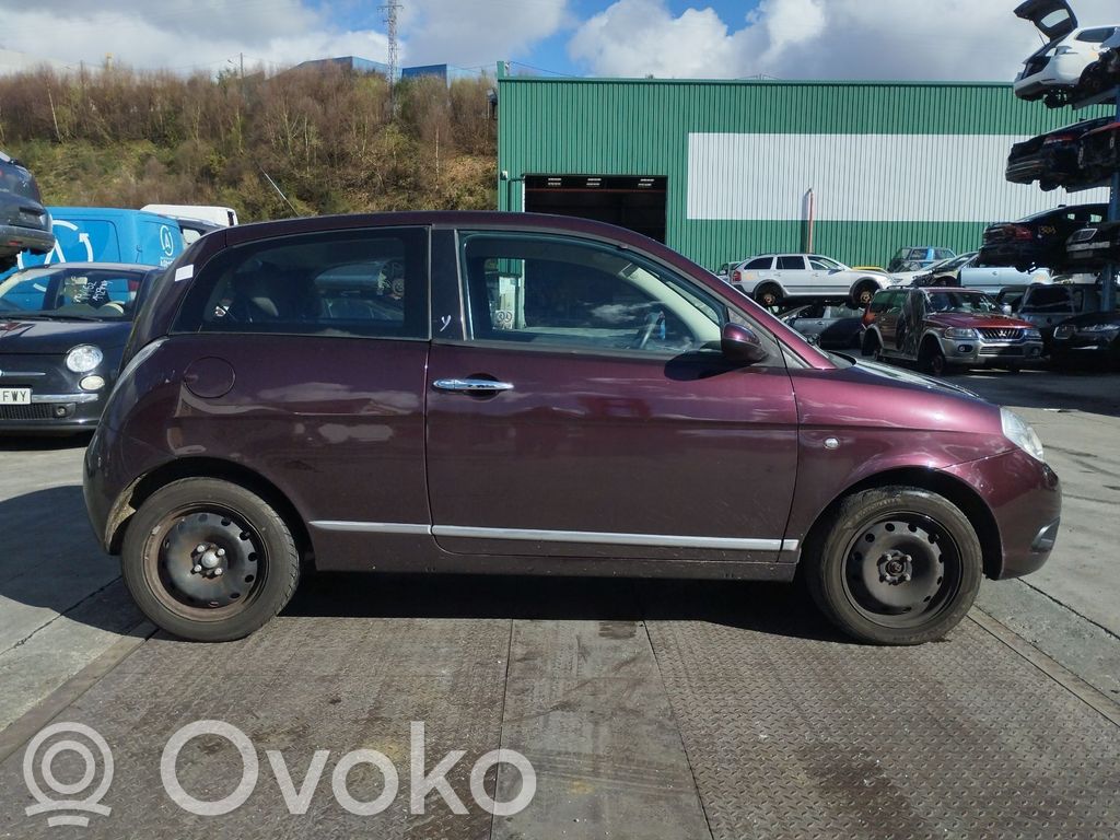 Ypsilon Ypsilon  51786801