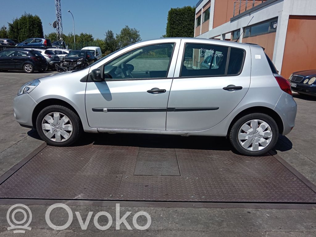 Clio III Clio  8200214173G