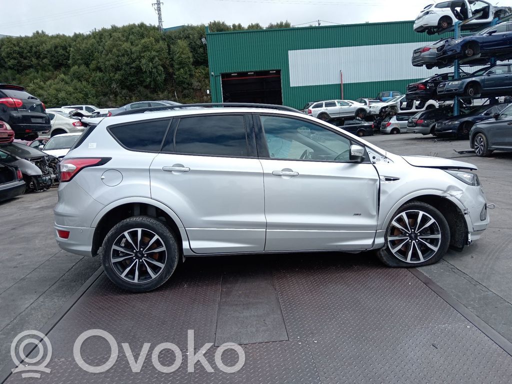 Kuga II Kuga  90100295