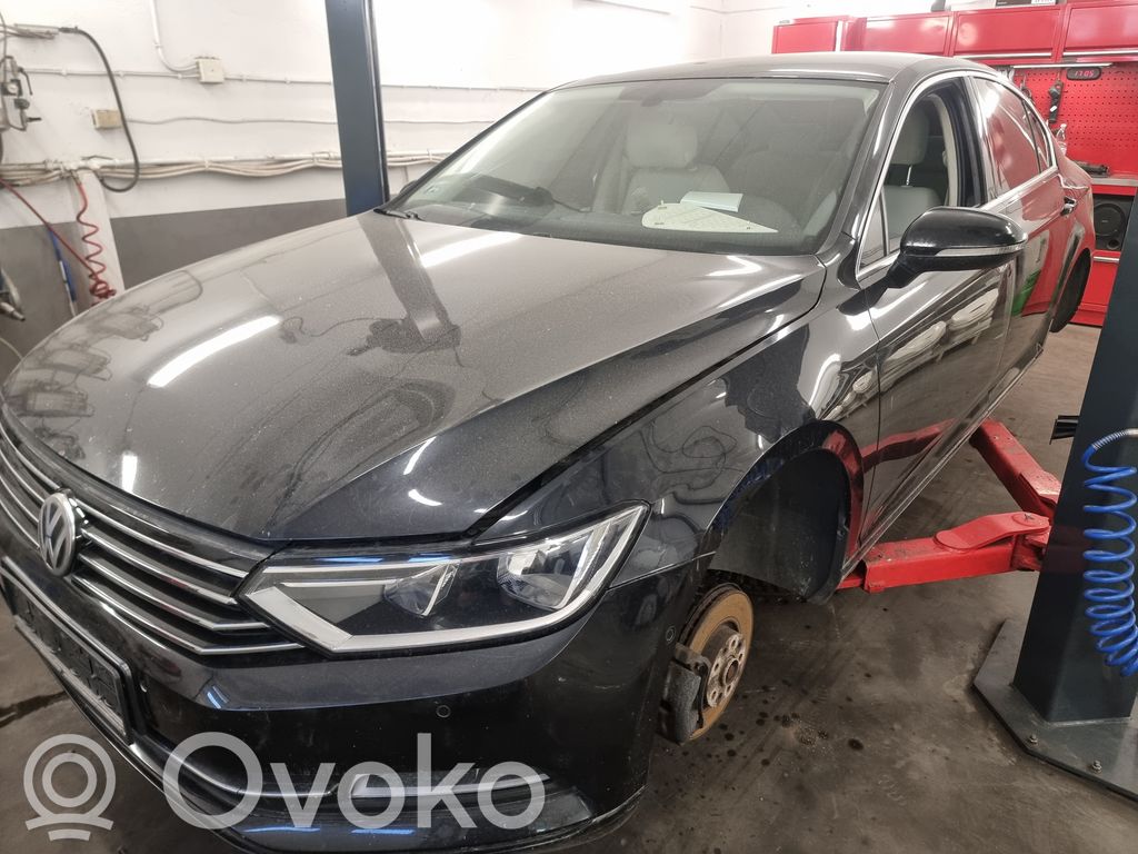 PASSAT B8 Passat  500505351B