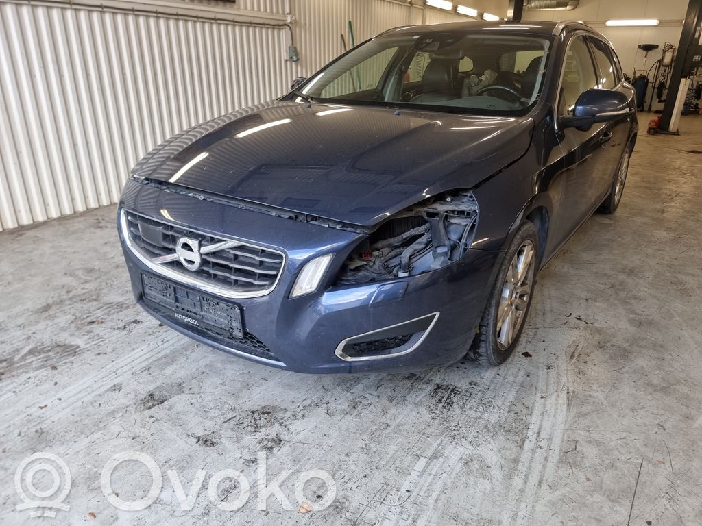 V60 V60, V60 Cross Country  40076127325