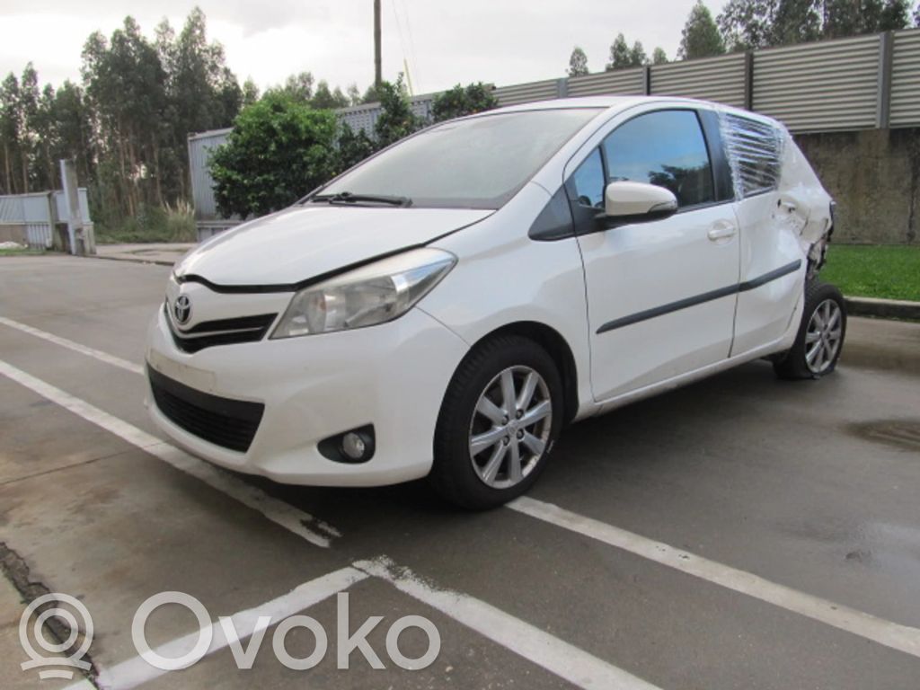 Yaris Yaris  3775206414