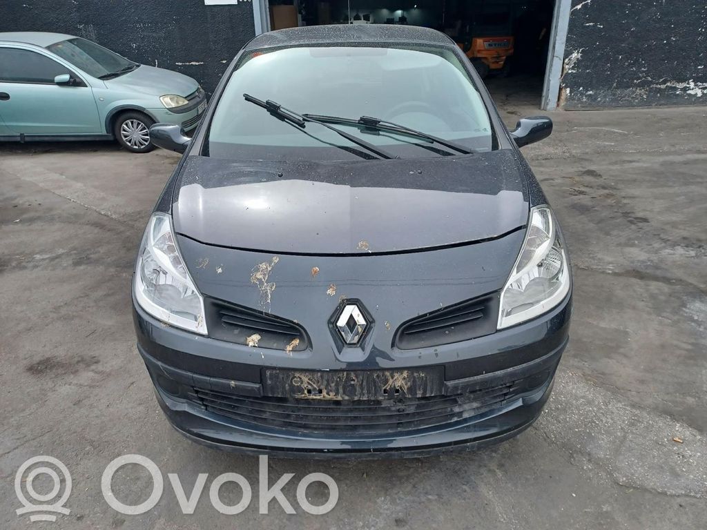 Clio III Clio  8200634106
