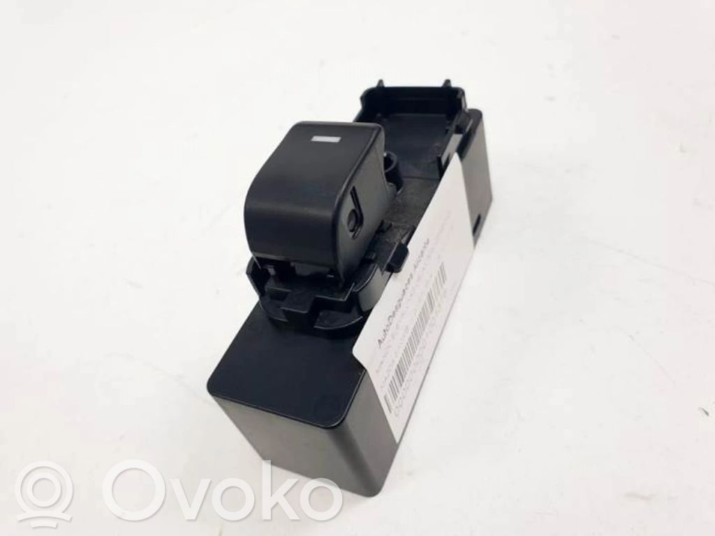 6 6  GKL166370A
