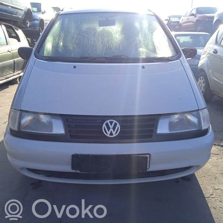 Sharan Sharan  7M1612100D
