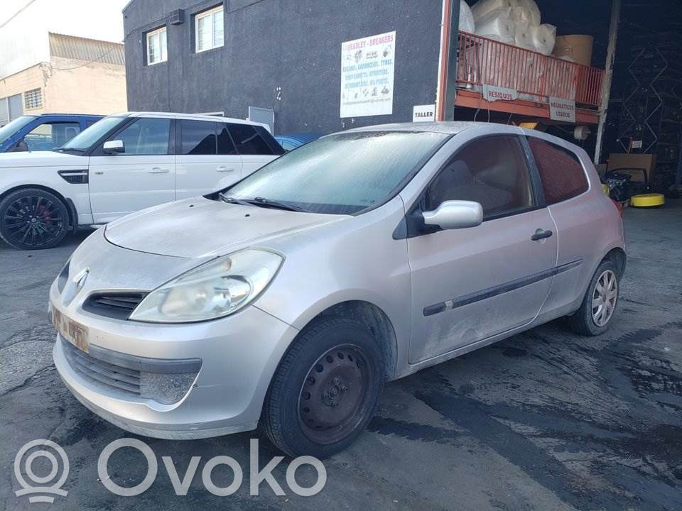 Clio III Clio  8200383466