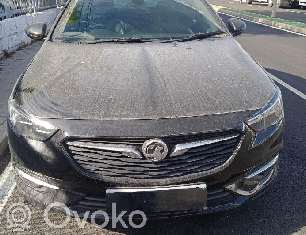 Insignia B Insignia  13509730