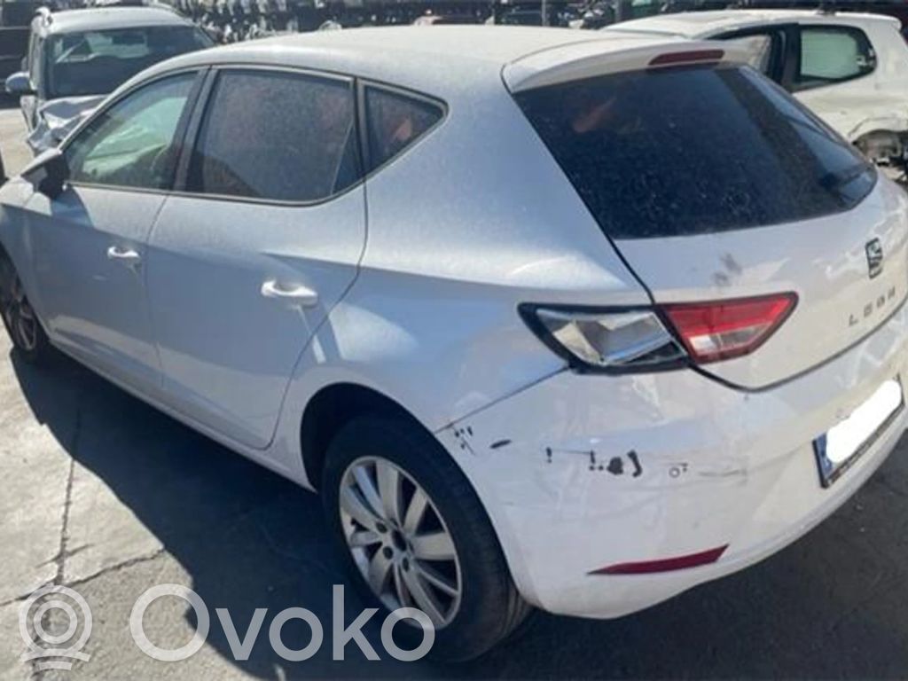 Leon (5F) Leon  4E903015