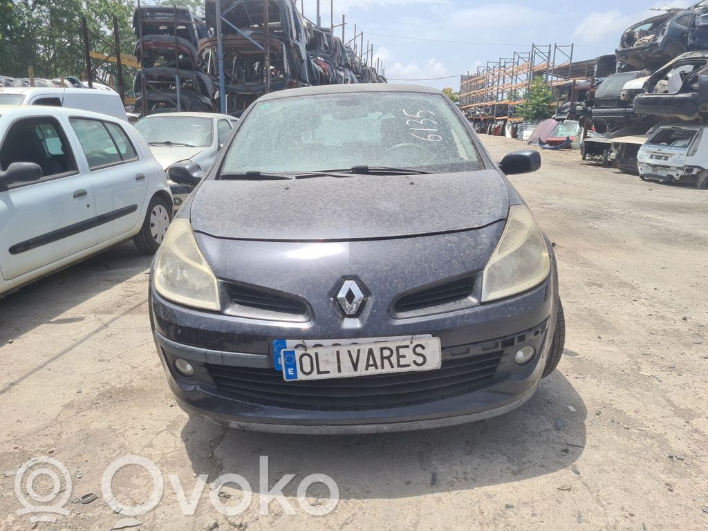Clio III Clio  8200407713