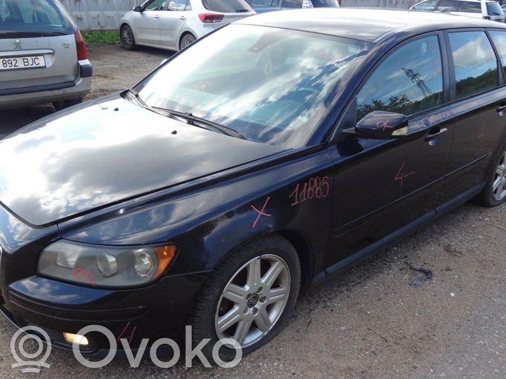 S40 S40, V40