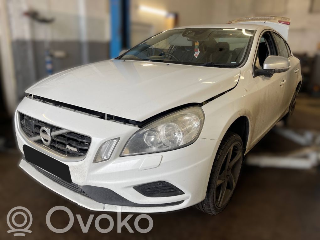 V60 V60, V60 Cross Country  D5244T11