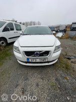 S40 S40, V40