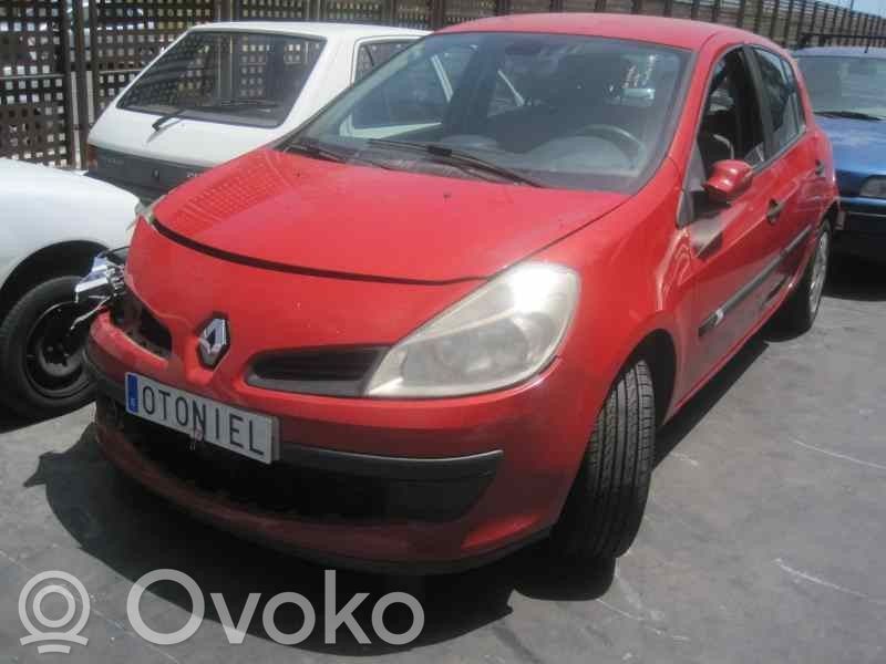 Clio III Clio  8200343733