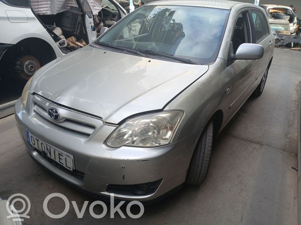 Corolla Verso E121 Corolla Verso  8966102A61