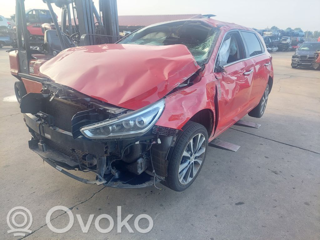 i30 i30  G492191000