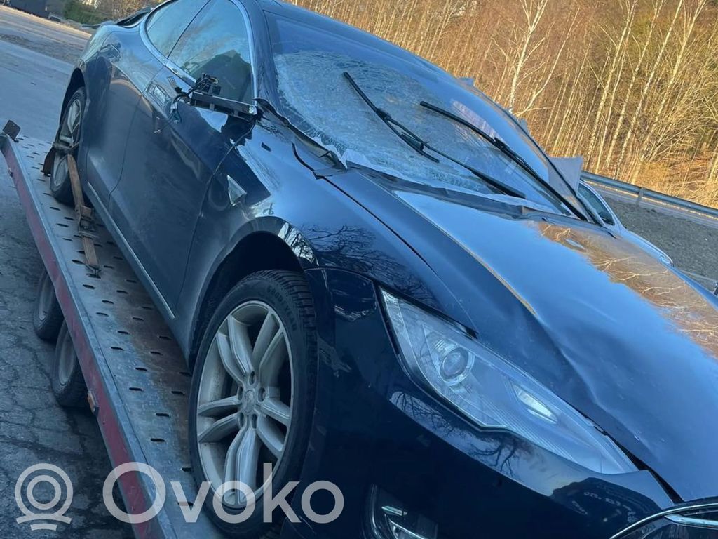 Model S Tesla Model S
