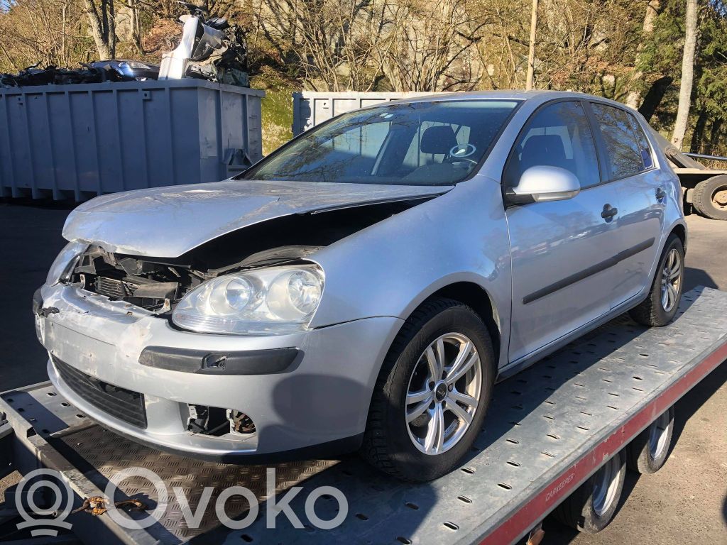 Golf V Golf  1K6945096N