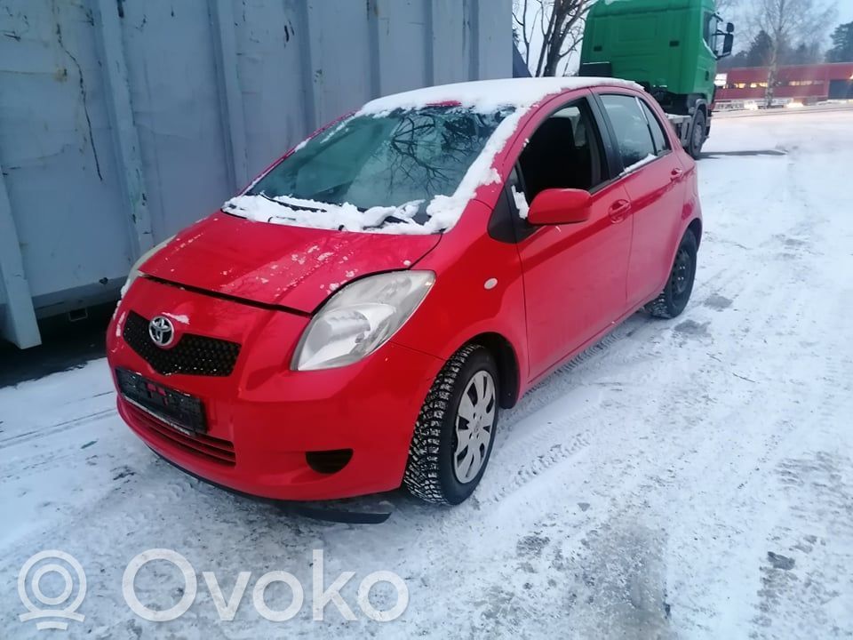 Yaris Yaris  0411
