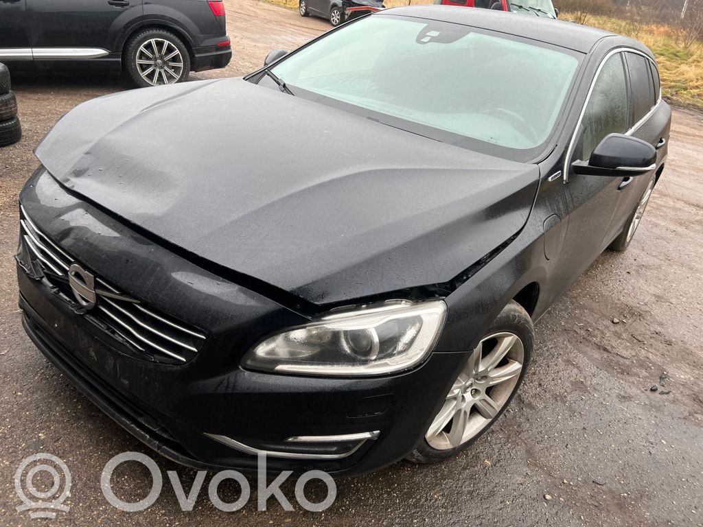 V60 V60, V60 Cross Country  31325487