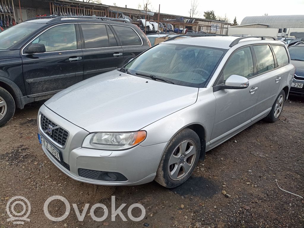 V70 S70, V70, V70 XC  6948180