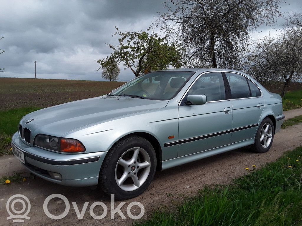 5 E39 Series 5  8360576