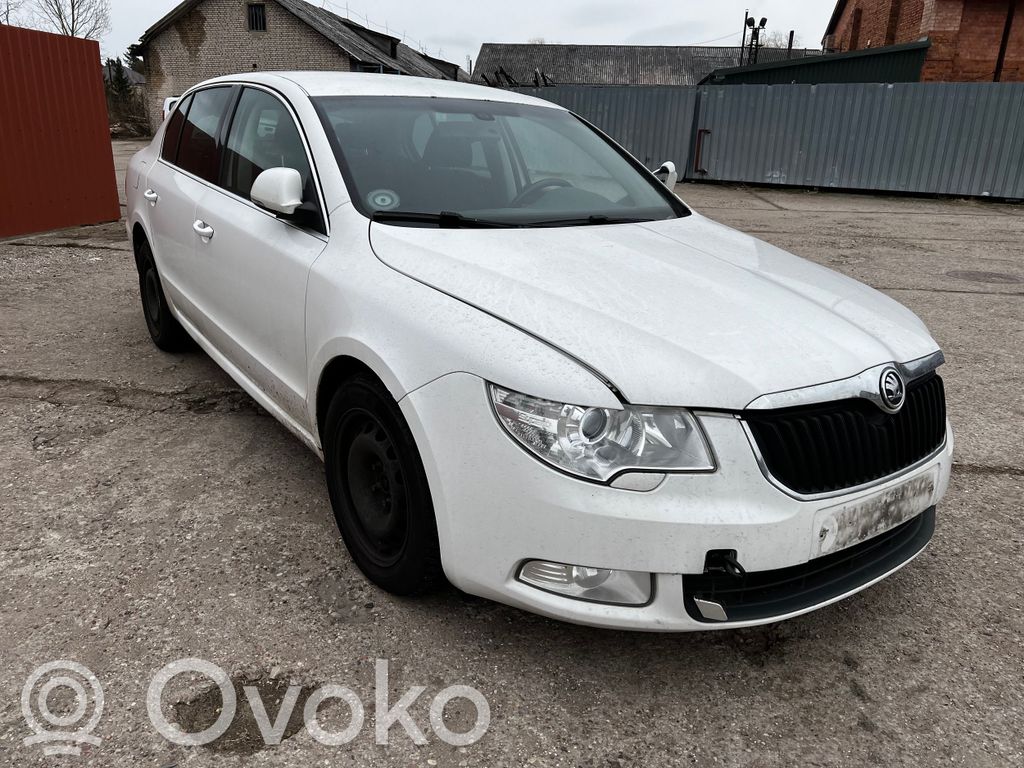 Superb B6 (3T) Superb  3T0881480A