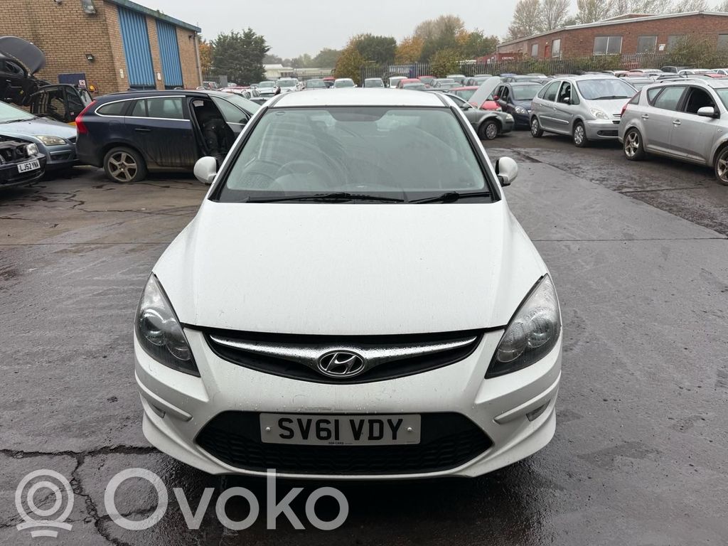 i30 i30  0281017212