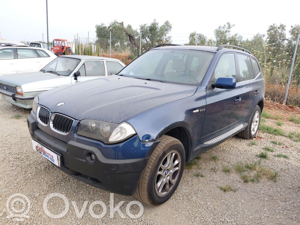 X3 E83 X3  2002039
